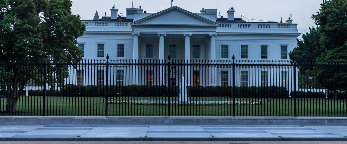 The US renames AI “Super Intelligence”: what Executive Order 14434 changes for businesses